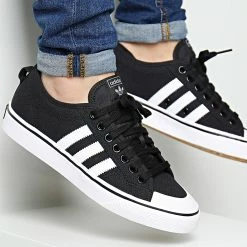 Offres 🌟 Baskets Nizza CQ2332 Core Black Footwear White de Adidas Originals 🧨