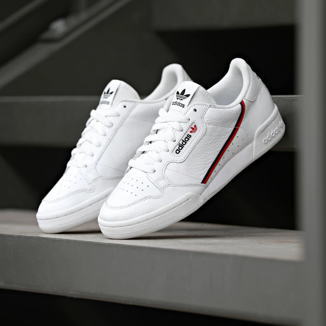 Remise 🛒 Baskets Femme Continental 80 F99787 Footwear White Scarlet Core Navy de Adidas Originals ⌛ 10 Remise 🛒 Baskets Femme Continental 80 F99787 Footwear White Scarlet Core Navy de Adidas Originals ⌛ – Image 8
