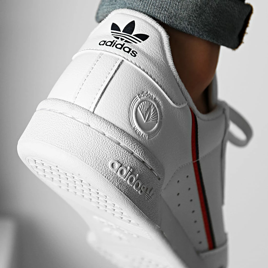 Sortie 🎁 Baskets Continental 80 Vegan FW2336 Footwear White Collegiate Navy Scarlet de Adidas Originals 🎁 6 Sortie 🎁 Baskets Continental 80 Vegan FW2336 Footwear White Collegiate Navy Scarlet de Adidas Originals 🎁 – Image 4