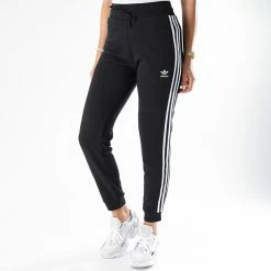 Le moins cher 😉 Pantalon Jogging Slim Femme A Bandes GD2255 Noir de Adidas Originals ✨