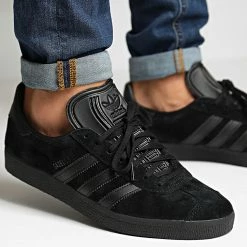 Grosses soldes 🔥 Baskets Gazelle CG2809 Core Black Core Black de Adidas Originals 💯 14 Grosses soldes 🔥 Baskets Gazelle CG2809 Core Black Core Black de Adidas Originals 💯 -Pas Cher adidas Magasin adidas 228921 CQ2809 20200916T151924 06
