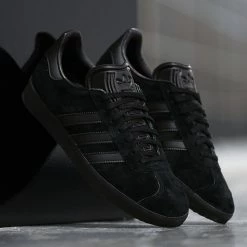 Grosses soldes 🔥 Baskets Gazelle CG2809 Core Black Core Black de Adidas Originals 💯 15 Grosses soldes 🔥 Baskets Gazelle CG2809 Core Black Core Black de Adidas Originals 💯 -Pas Cher adidas Magasin adidas 228921 CQ2809 20210824T092906 06
