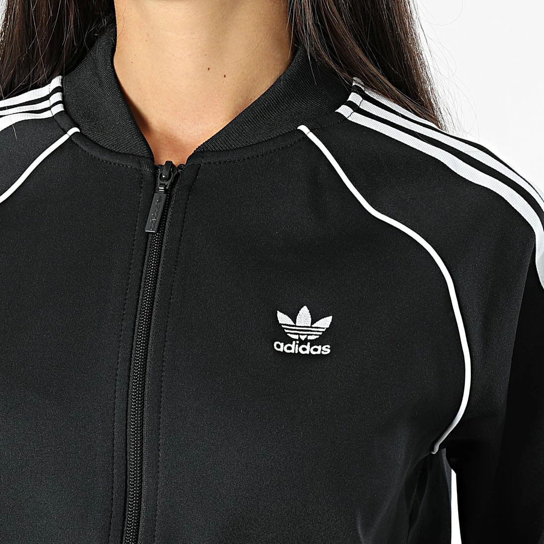 Offres 🌟 Veste Zippée Femme Track Top GD2374 Noir de Adidas Originals 🤩 3 Offres 🌟 Veste Zippée Femme Track Top GD2374 Noir de Adidas Originals 🤩 – Image 2