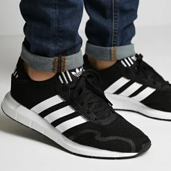 Les meilleures critiques de 👍 Baskets Swift Run X FY2110 Core Black Footwear White de Adidas Originals ❤️ -Pas Cher adidas Magasin adidas 244265 FY2110 20201221T114937 06