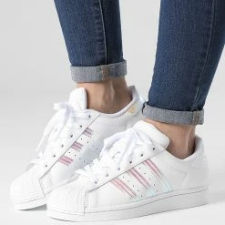 Bon marché 💯 Baskets Femme Superstar FV3139 Footwear White Iridescent de Adidas Originals 🎁