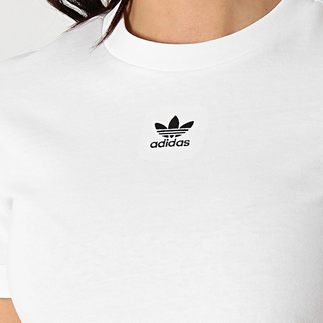 Budget 😀 Tee 👚 Shirt Femme Crop GN2803 Blanc de Adidas Originals ✔️ 4 Budget 😀 Tee 👚 Shirt Femme Crop GN2803 Blanc de Adidas Originals ✔️ – Image 2