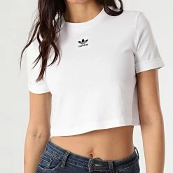 Budget 😀 Tee 👚 Shirt Femme Crop GN2803 Blanc de Adidas Originals ✔️ 8 Budget 😀 Tee 👚 Shirt Femme Crop GN2803 Blanc de Adidas Originals ✔️ -Pas Cher adidas Magasin adidas 247169 GN2803 20210202T163927 03