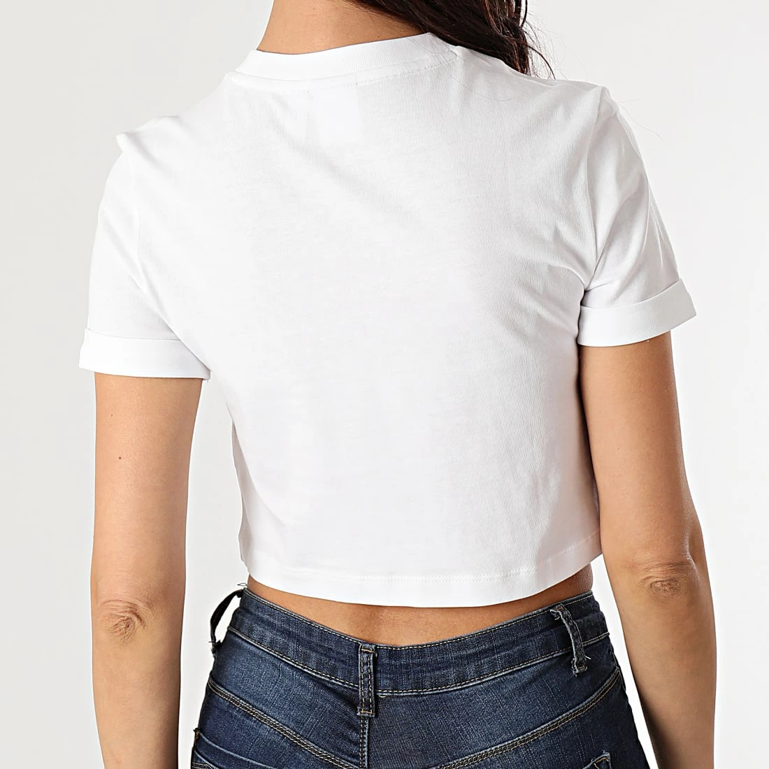 Budget 😀 Tee 👚 Shirt Femme Crop GN2803 Blanc de Adidas Originals ✔️ 6 Budget 😀 Tee 👚 Shirt Femme Crop GN2803 Blanc de Adidas Originals ✔️ – Image 4