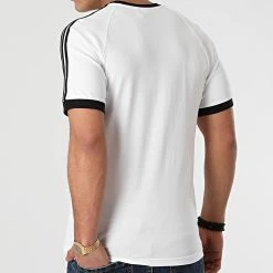 Meilleure affaire 👍 Tee 👕 Shirt A Bandes 3 Stripes GN3494 Blanc de Adidas Originals 👏 11 Meilleure affaire 👍 Tee 👕 Shirt A Bandes 3 Stripes GN3494 Blanc de Adidas Originals 👏 -Pas Cher adidas Magasin adidas 247420 GN3494 20210122T144339 04
