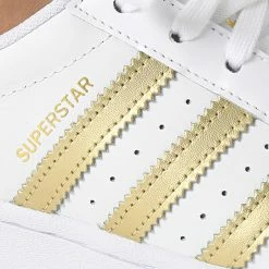 De gros 🔔 Baskets Femme Superstar FX7483 Footwear White Gold Metallic de Adidas Originals 🥰 -Pas Cher adidas Magasin adidas 249041 FX7483 20210723T152058 02