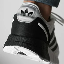 Le moins cher 🤩 Baskets ZX 1K Boost FX6510 Cloud White Core Black Halo Silver de Adidas Performance 🌟 11 Le moins cher 🤩 Baskets ZX 1K Boost FX6510 Cloud White Core Black Halo Silver de Adidas Performance 🌟 -Pas Cher adidas Magasin adidas 254838 FX6510 20210305T075741 04