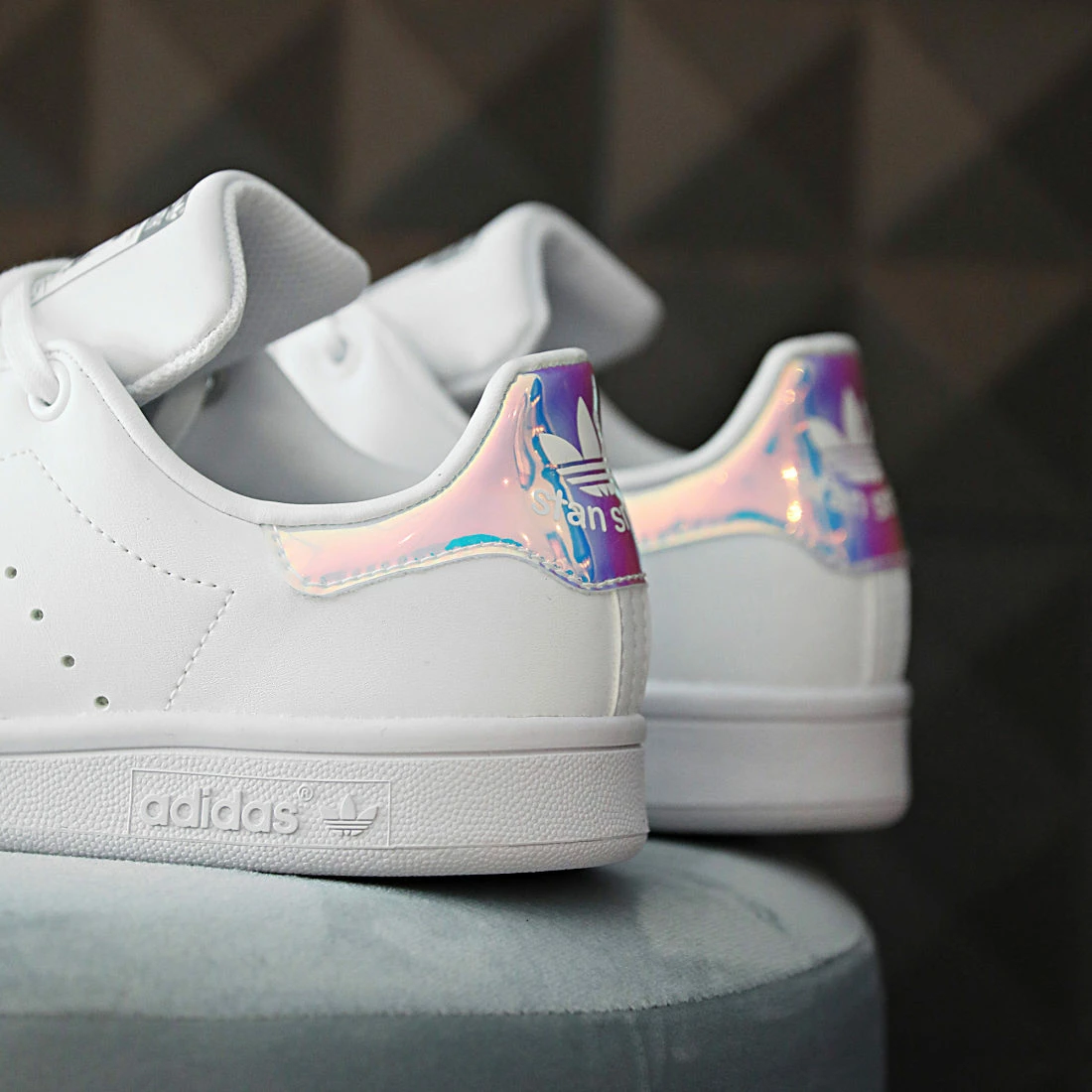 Le moins cher 💯 Baskets Femme Stan Smith FX7521 Footwear White Silver Metallic de Adidas Originals 😍 8 Le moins cher 💯 Baskets Femme Stan Smith FX7521 Footwear White Silver Metallic de Adidas Originals 😍 – Image 6