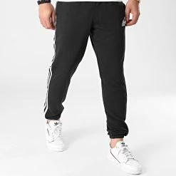 Les meilleures critiques de 🛒 Pantalon Jogging A Bandes Essentials French Terry Tapered GK8829 Noir de Adidas Performance 🔥 10 Les meilleures critiques de 🛒 Pantalon Jogging A Bandes Essentials French Terry Tapered GK8829 Noir de Adidas Performance 🔥 -Pas Cher adidas Magasin adidas 264791 GK8829 20210506T112321 03