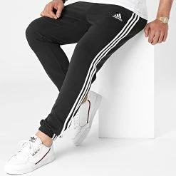 Les meilleures critiques de 🛒 Pantalon Jogging A Bandes Essentials French Terry Tapered GK8829 Noir de Adidas Performance 🔥 12 Les meilleures critiques de 🛒 Pantalon Jogging A Bandes Essentials French Terry Tapered GK8829 Noir de Adidas Performance 🔥 -Pas Cher adidas Magasin adidas 264791 GK8829 20210506T112324 05