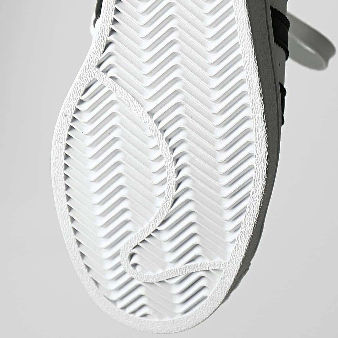 Meilleure vente ✔️ Baskets Superstar Vegan FW2295 Cloud White Core Black Green de Adidas Originals ⭐ 7 Meilleure vente ✔️ Baskets Superstar Vegan FW2295 Cloud White Core Black Green de Adidas Originals ⭐ – Image 5