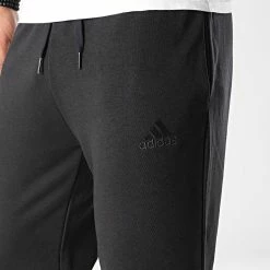 Les meilleures critiques de 🎉 Pantalon Jogging Essentials French Terry GK8897 Noir de Adidas Performance 🔔 -Pas Cher adidas Magasin adidas 268655 GK8897 20210603T153007 04