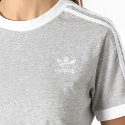 Meilleure affaire 🥰 Tee 👕 Shirt Femme 3 Stripes H33576 Gris Chiné de Adidas Originals 🤩 -Pas Cher adidas Magasin adidas 270878 H33576 20210625T135023 02
