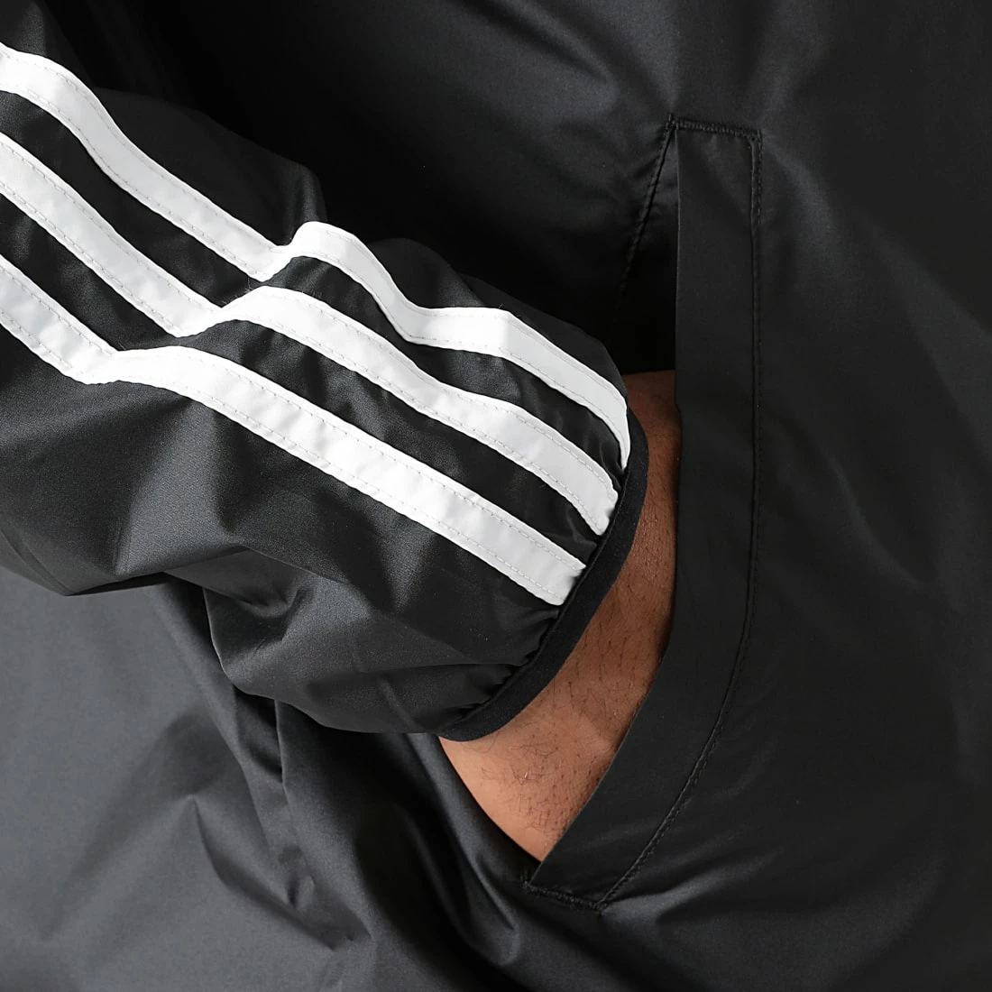 Meilleure vente 👏 Coupe-Vent A Bandes GK9026 Noir de Adidas Performance 😍 6 Meilleure vente 👏 Coupe-Vent A Bandes GK9026 Noir de Adidas Performance 😍 – Image 4