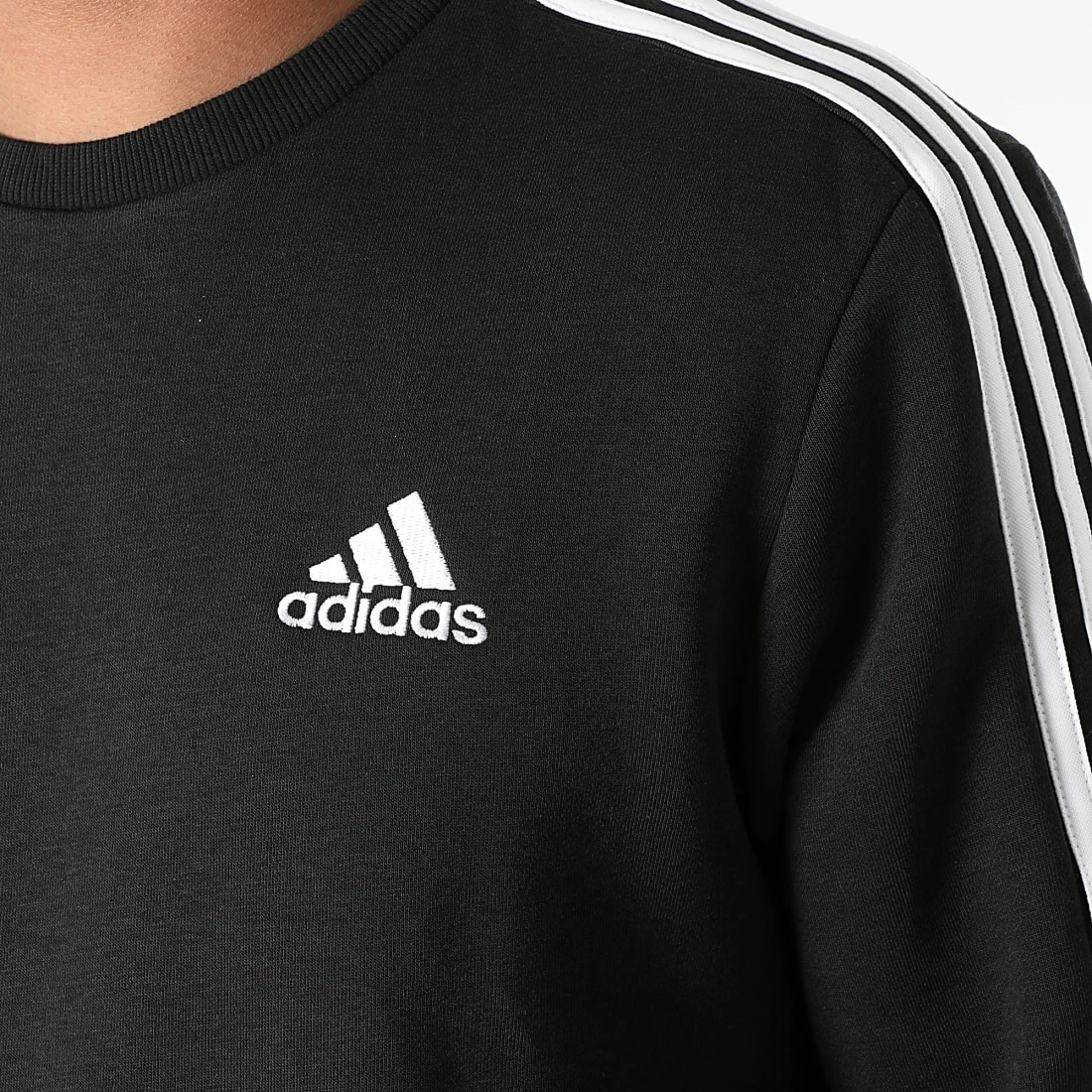 Le moins cher ✔️ Sweat Crewneck A Bandes GK9579 Noir de Adidas Performance 💯 4 Le moins cher ✔️ Sweat Crewneck A Bandes GK9579 Noir de Adidas Performance 💯 – Image 2