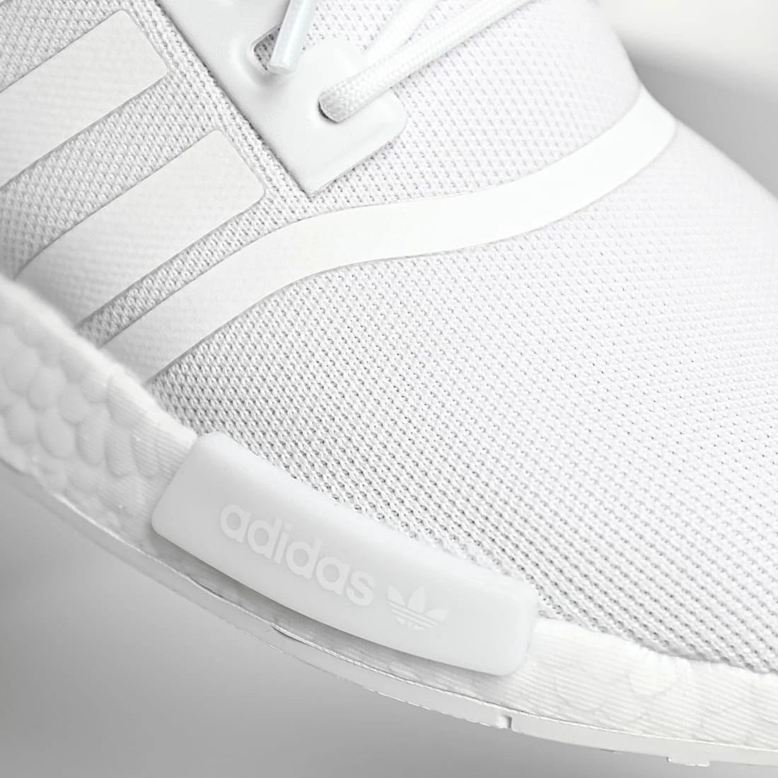 Promo 👏 Baskets NMD R1 Primeblue GZ9259 Footwear White de Adidas Performance 🥰 4 Promo 👏 Baskets NMD R1 Primeblue GZ9259 Footwear White de Adidas Performance 🥰 – Image 2