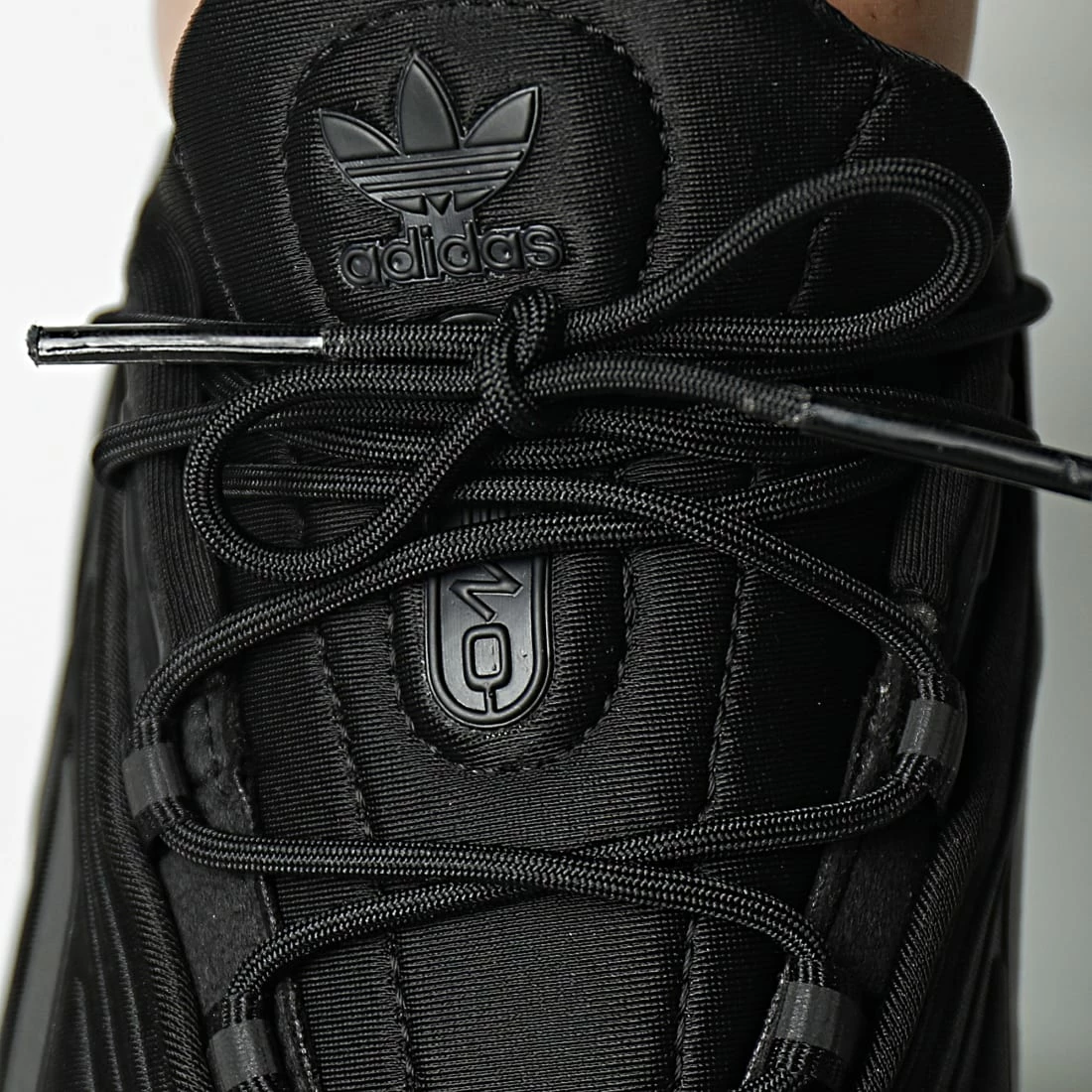 Les meilleures critiques de 👏 Baskets Ozelia H04250 Core Black Carbon de Adidas Originals 😀 5 Les meilleures critiques de 👏 Baskets Ozelia H04250 Core Black Carbon de Adidas Originals 😀 – Image 3