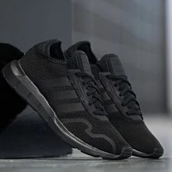Budget 😍 Baskets Swift Run X FY2116 Core Black de Adidas Originals 😍 14 Budget 😍 Baskets Swift Run X FY2116 Core Black de Adidas Originals 😍 -Pas Cher adidas Magasin adidas 275125 FY2116 20210723T154736 06