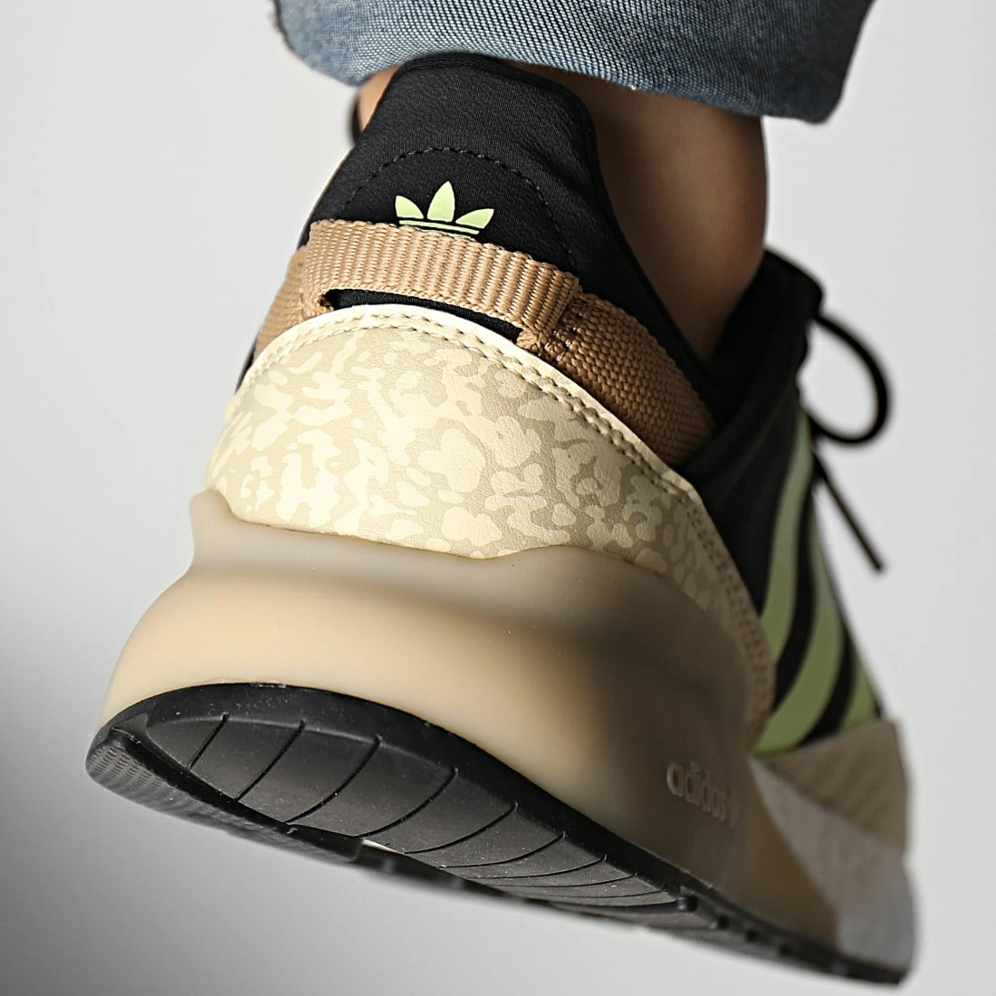 Les meilleures critiques de 🧨 Baskets ZX 2K Boost Pure GW3516 Core Black Light Yellow Savanna de Adidas Originals 🛒 6 Les meilleures critiques de 🧨 Baskets ZX 2K Boost Pure GW3516 Core Black Light Yellow Savanna de Adidas Originals 🛒 – Image 4