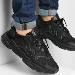 Meilleure affaire 🔔 Baskets Ozweego GX1054 Core Black Bold Blue de Adidas Originals 👍