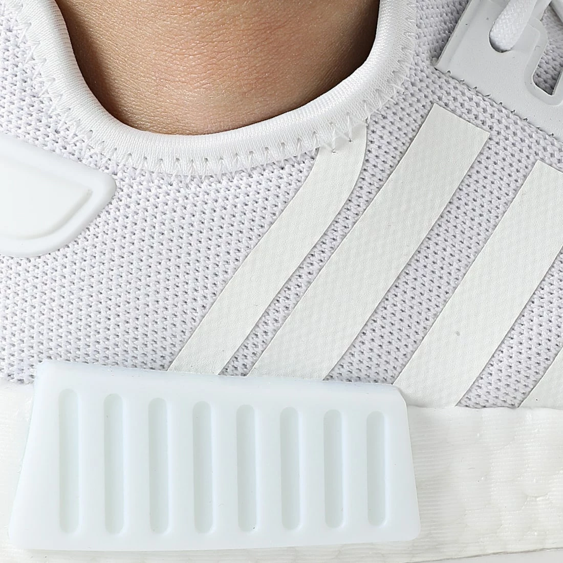 Budget 🛒 Baskets Femme NMD R1 Primeblue H02334 Cloud White Grey One de Adidas Originals 🧨 4 Budget 🛒 Baskets Femme NMD R1 Primeblue H02334 Cloud White Grey One de Adidas Originals 🧨 – Image 2