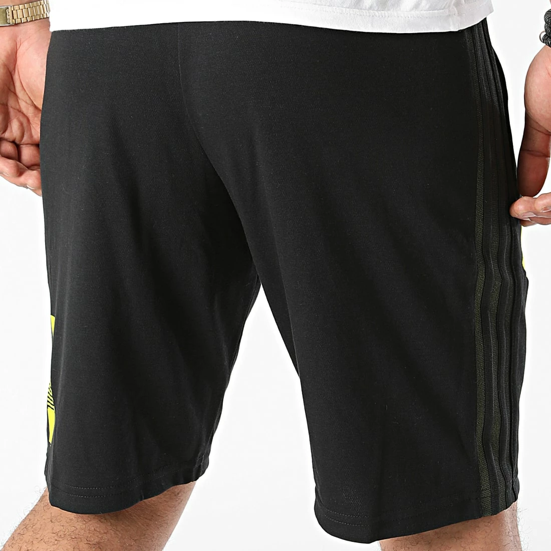 Coupon 🎉 Short Jogging A Bandes Juventus GR2914 Noir de Adidas Performance 👍 8 Coupon 🎉 Short Jogging A Bandes Juventus GR2914 Noir de Adidas Performance 👍 – Image 6
