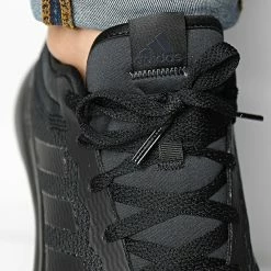 Le moins cher 😉 Baskets FluidUp H02001 Core Black de Adidas Performance 🤩 9 Le moins cher 😉 Baskets FluidUp H02001 Core Black de Adidas Performance 🤩 -Pas Cher adidas Magasin adidas 285604 H02001 20210923T170000 03