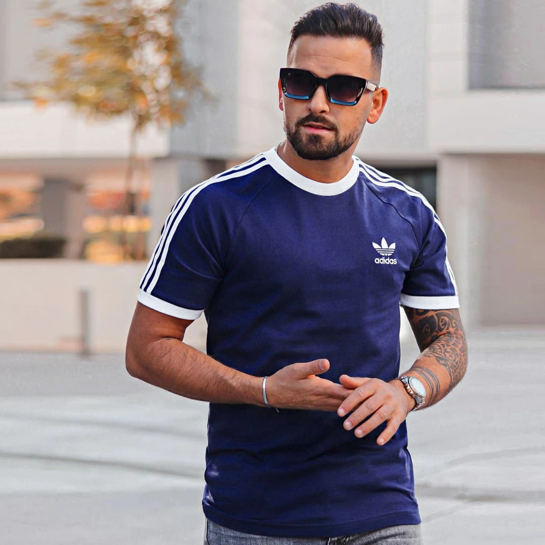 Sortie 👍 Tee 👕 Shirt A Bandes Classic 3 Stripes H37760 Bleu Marine de Adidas Originals 💯 9 Sortie 👍 Tee 👕 Shirt A Bandes Classic 3 Stripes H37760 Bleu Marine de Adidas Originals 💯 – Image 7