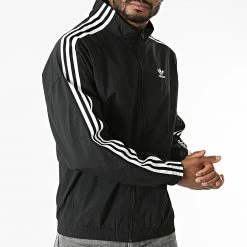 Budget 🔥 Veste Zippée A Bandes Lock Up H41391 Noir de Adidas Originals 🎁 -Pas Cher adidas Magasin adidas 288916 H41391 20211021T154510 03