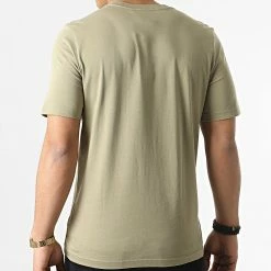 Nouveau 🥰 Tee 👚 Shirt Essential H34629 Vert Kaki de Adidas Originals 🎁 14 Nouveau 🥰 Tee 👚 Shirt Essential H34629 Vert Kaki de Adidas Originals 🎁 -Pas Cher adidas Magasin adidas 290417 H34629 20211217T161323 06