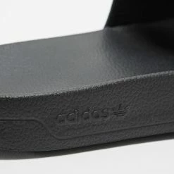 Remise 👍 Claquettes Adilette Lite GZ6196 Noir de Adidas Originals 🥰 -Pas Cher adidas Magasin adidas 292554 GZ6196 20211124T160446 04