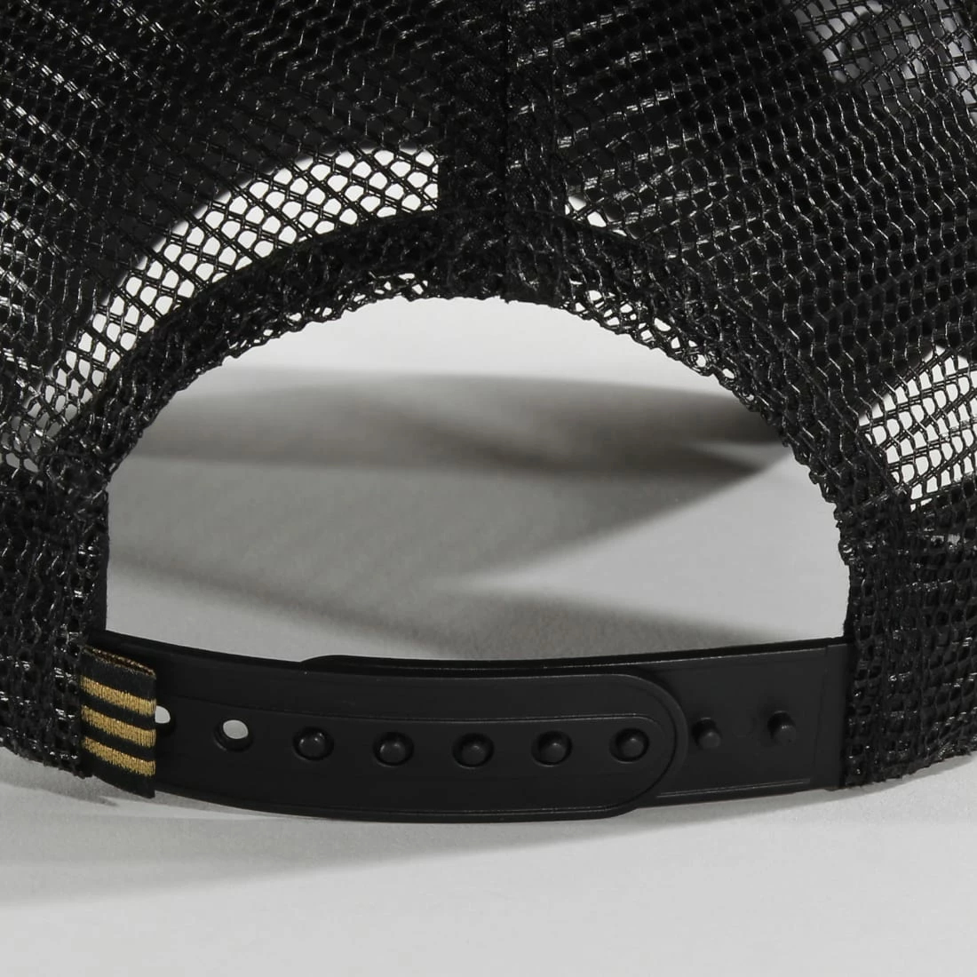 Top 10 ❤️ Casquette Trucker AC Gold FM1674 Noir Doré de Adidas Originals ❤️ 5 Top 10 ❤️ Casquette Trucker AC Gold FM1674 Noir Doré de Adidas Originals ❤️ – Image 3