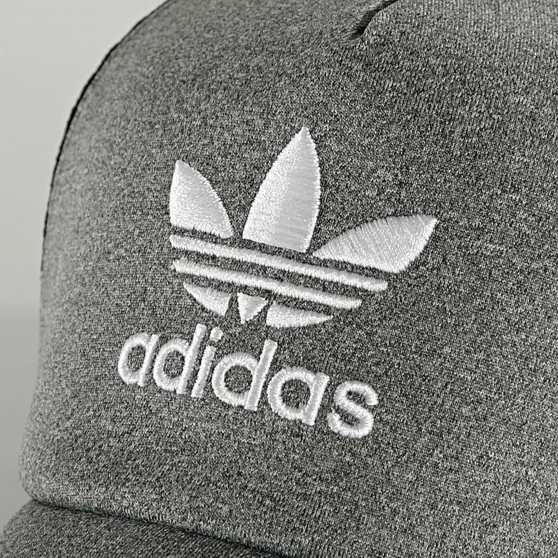 Bon marché 🎁 Casquette Trucker Curved HD9695 Gris Chiné Noir de Adidas Originals 🤩 4 Bon marché 🎁 Casquette Trucker Curved HD9695 Gris Chiné Noir de Adidas Originals 🤩 – Image 2