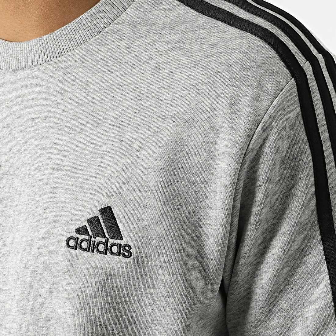 Tout neuf ✨ Sweat Crewneck A Bandes 3 Stripes GK9101 Gris Chiné de Adidas Performance ⭐ 4 Tout neuf ✨ Sweat Crewneck A Bandes 3 Stripes GK9101 Gris Chiné de Adidas Performance ⭐ – Image 2
