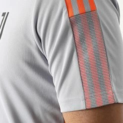 Meilleure affaire ⌛ Tee 👚 Shirt De Sport Juventus H67122 Gris Orange de Adidas Performance 😉 11 Meilleure affaire ⌛ Tee 👚 Shirt De Sport Juventus H67122 Gris Orange de Adidas Performance 😉 -Pas Cher adidas Magasin adidas 294246 H67122 20211208T162057 04