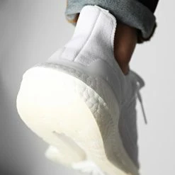 Coupon 🧨 Baskets Ultraboost 22 GX5459 Cloud White Core Black de Adidas Performance ✔️ -Pas Cher adidas Magasin adidas 294915 GX5459 20211213T160806 04