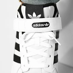 Les meilleures critiques de 🎉 Baskets Forum Low FY7757 Footwear White Core Black de Adidas Originals 🧨 -Pas Cher adidas Magasin adidas 295350 FY7757 20211216T151421 03
