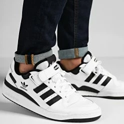 Les meilleures critiques de 🎉 Baskets Forum Low FY7757 Footwear White Core Black de Adidas Originals 🧨 -Pas Cher adidas Magasin adidas 295350 FY7757 20211216T151424 06