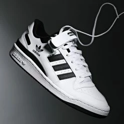 Les meilleures critiques de 🎉 Baskets Forum Low FY7757 Footwear White Core Black de Adidas Originals 🧨 -Pas Cher adidas Magasin adidas 295350 FY7757 20211221T074423 05