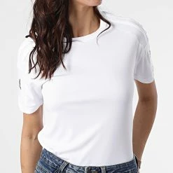 Promo ⭐ Tee 👕 Shirt De Sport Femme GN5759 Blanc de Adidas Performance 🎁 10 Promo ⭐ Tee 👕 Shirt De Sport Femme GN5759 Blanc de Adidas Performance 🎁 -Pas Cher adidas Magasin adidas 295936 GN5759 20220215T161250 03