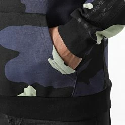 Meilleur prix 😀 Sweat Capuche A Bandes HF4882 Noir Bleu Marine Vert Clair Camouflage de adidas 🎉 -Pas Cher adidas Magasin adidas 296333 HF4882 20211223T161537 04