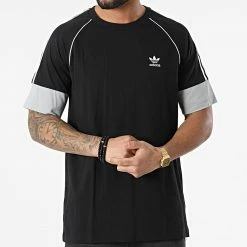 Budget 🥰 Tee 👚 Shirt A Bandes SST HC2088 Noir de Adidas Originals 🔥 -Pas Cher adidas Magasin adidas 297031 HC2088 20220104T161044 03