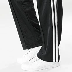 Promo ⌛ Pantalon Jogging A Bandes Femme HF7528 Noir de Adidas Originals 🧨 11 Promo ⌛ Pantalon Jogging A Bandes Femme HF7528 Noir de Adidas Originals 🧨 -Pas Cher adidas Magasin adidas 297045 HF7528 20220114T151653 04