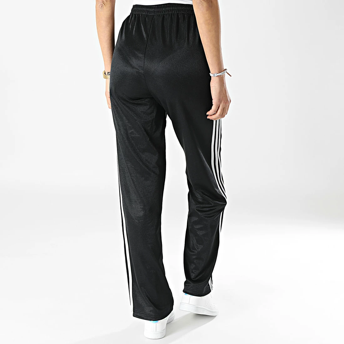 Promo ⌛ Pantalon Jogging A Bandes Femme HF7528 Noir de Adidas Originals 🧨 8 Promo ⌛ Pantalon Jogging A Bandes Femme HF7528 Noir de Adidas Originals 🧨 – Image 6