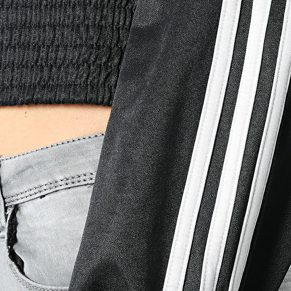Vente flash 😍 Veste Zippée Crop Femme A Bandes HF7535 Noir de Adidas Originals 🥰 6 Vente flash 😍 Veste Zippée Crop Femme A Bandes HF7535 Noir de Adidas Originals 🥰 – Image 4