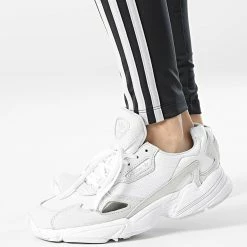 Meilleur prix 🔔 Legging Femme A Bandes HF7536 Noir de Adidas Originals 🥰 12 Meilleur prix 🔔 Legging Femme A Bandes HF7536 Noir de Adidas Originals 🥰 -Pas Cher adidas Magasin adidas 297062 HF7536 20220103T163103 05